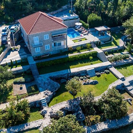 Villa Oasis Cypress Čilipi Exteriér fotografie