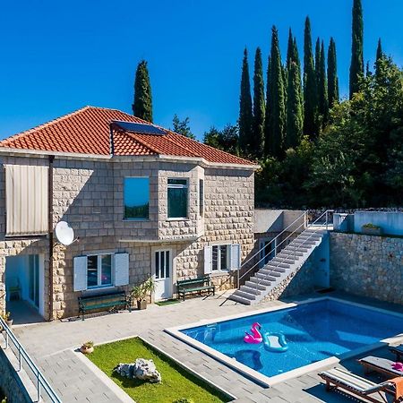 Villa Oasis Cypress Čilipi Exteriér fotografie