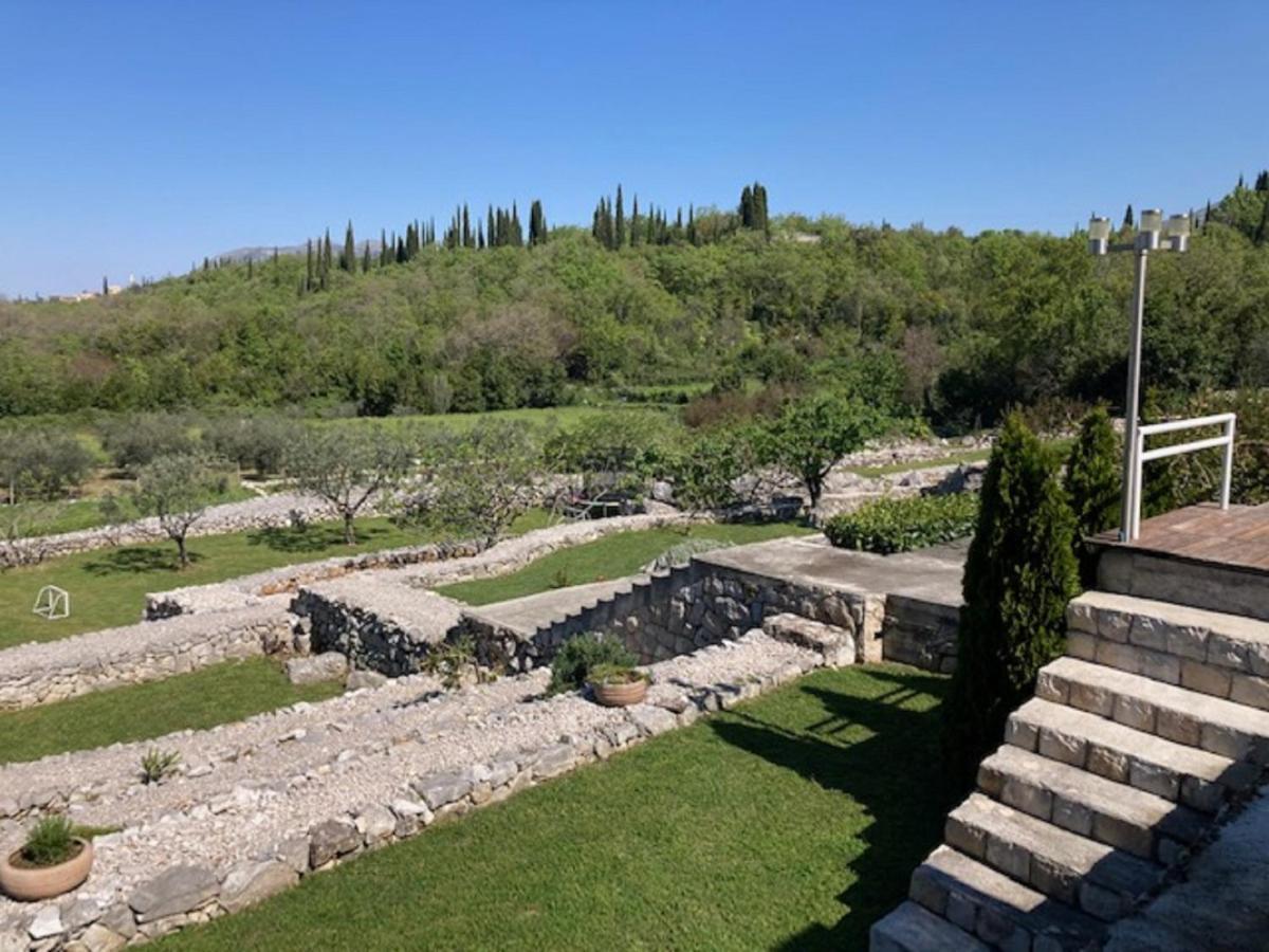 Villa Oasis Cypress Čilipi Exteriér fotografie