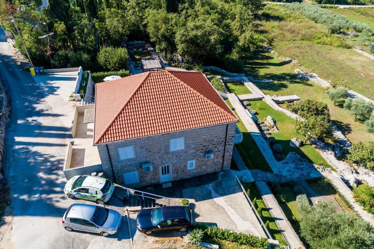 Villa Oasis Cypress Čilipi Exteriér fotografie