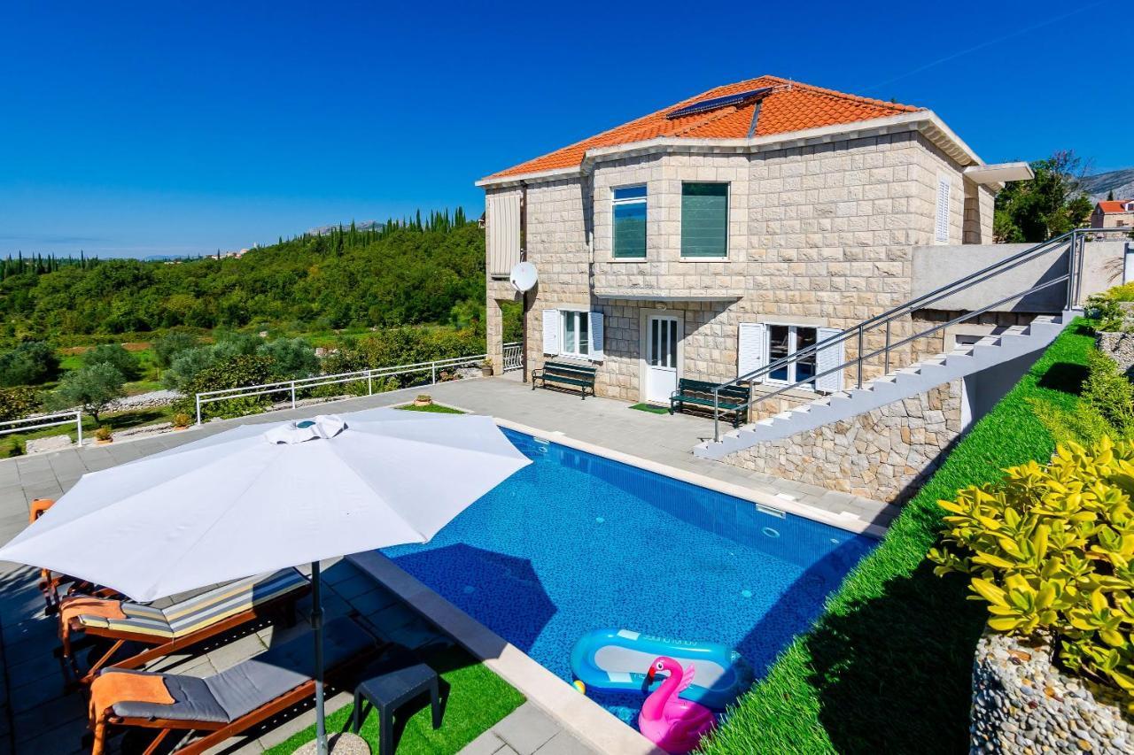 Villa Oasis Cypress Čilipi Exteriér fotografie