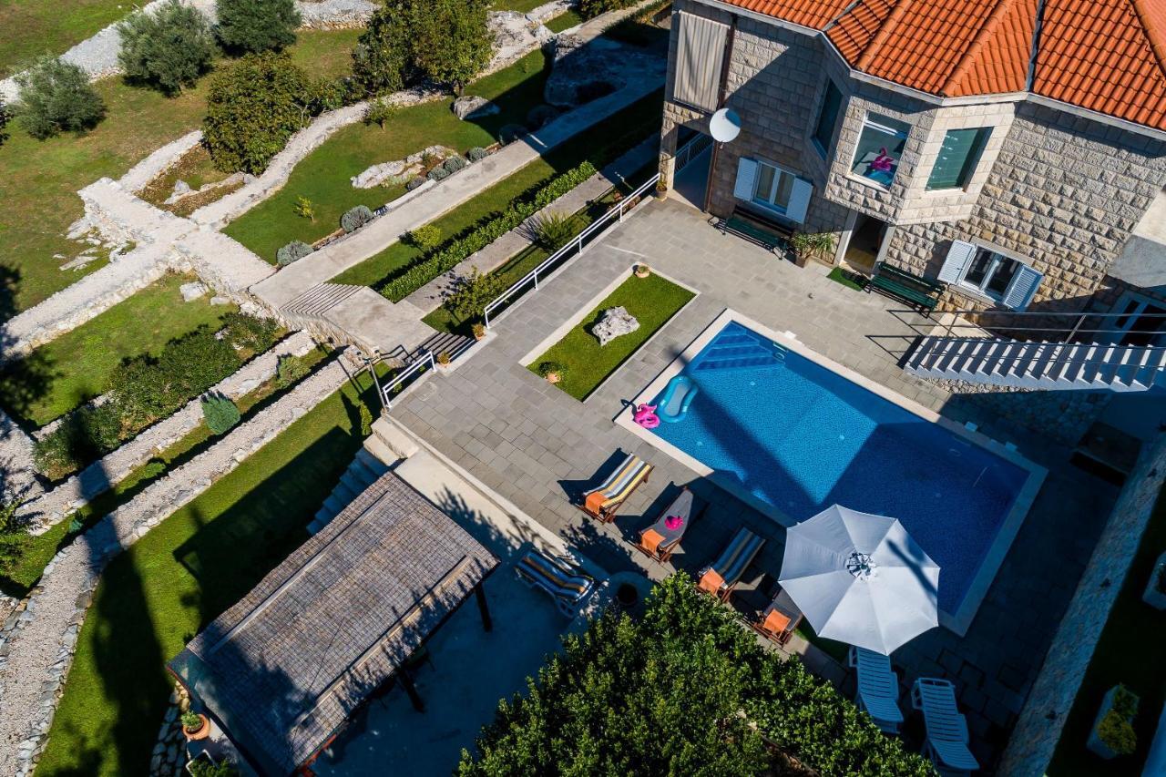 Villa Oasis Cypress Čilipi Exteriér fotografie