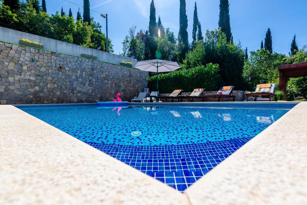 Villa Oasis Cypress Čilipi Exteriér fotografie